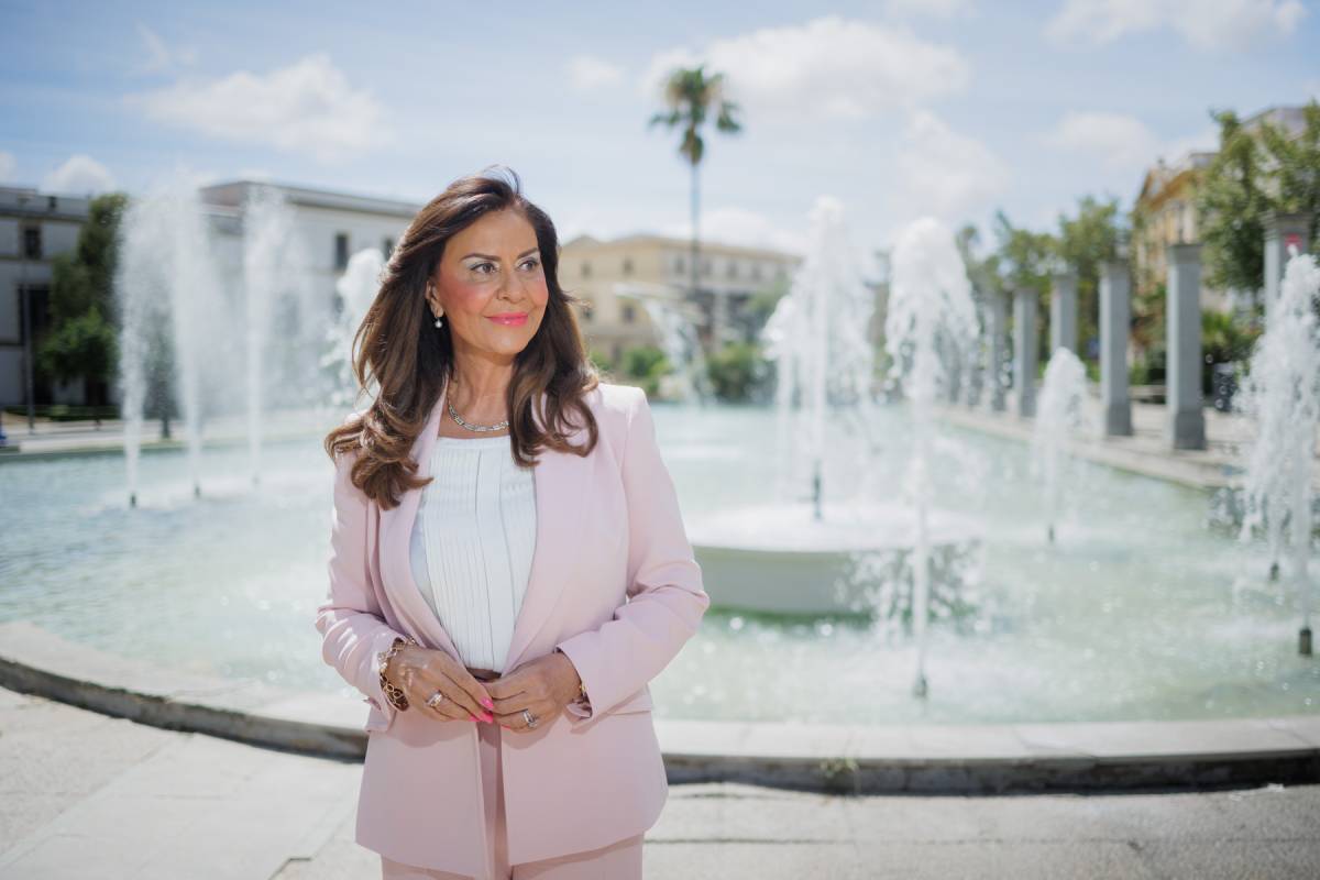 ANA MARÍA ORELLANA