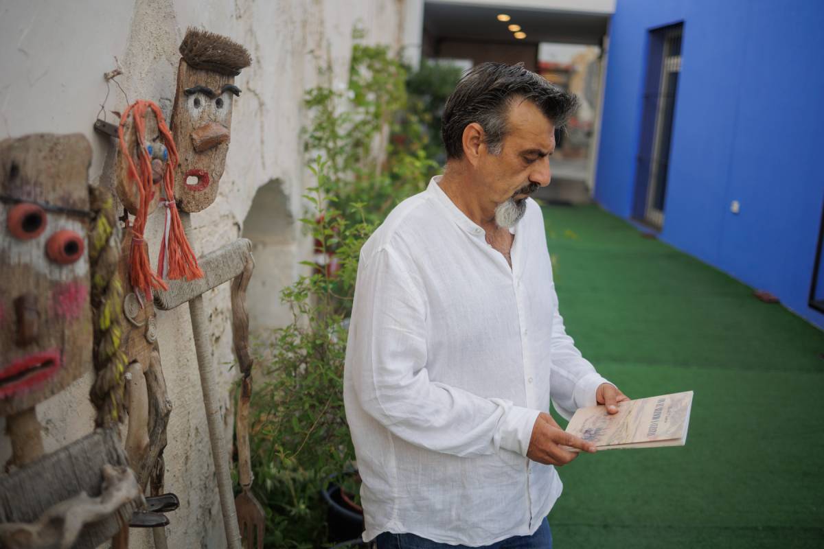 RAUL PIZARRO PRESENTACION LIBRO TEATRO GOTERA DE LA AZOTEA