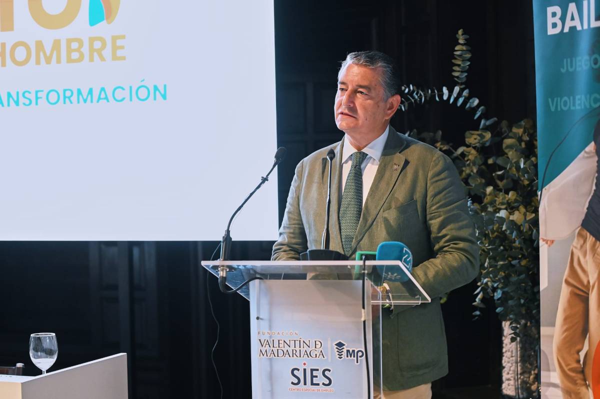 Antonio Sanz habla de la oferta de plazas.