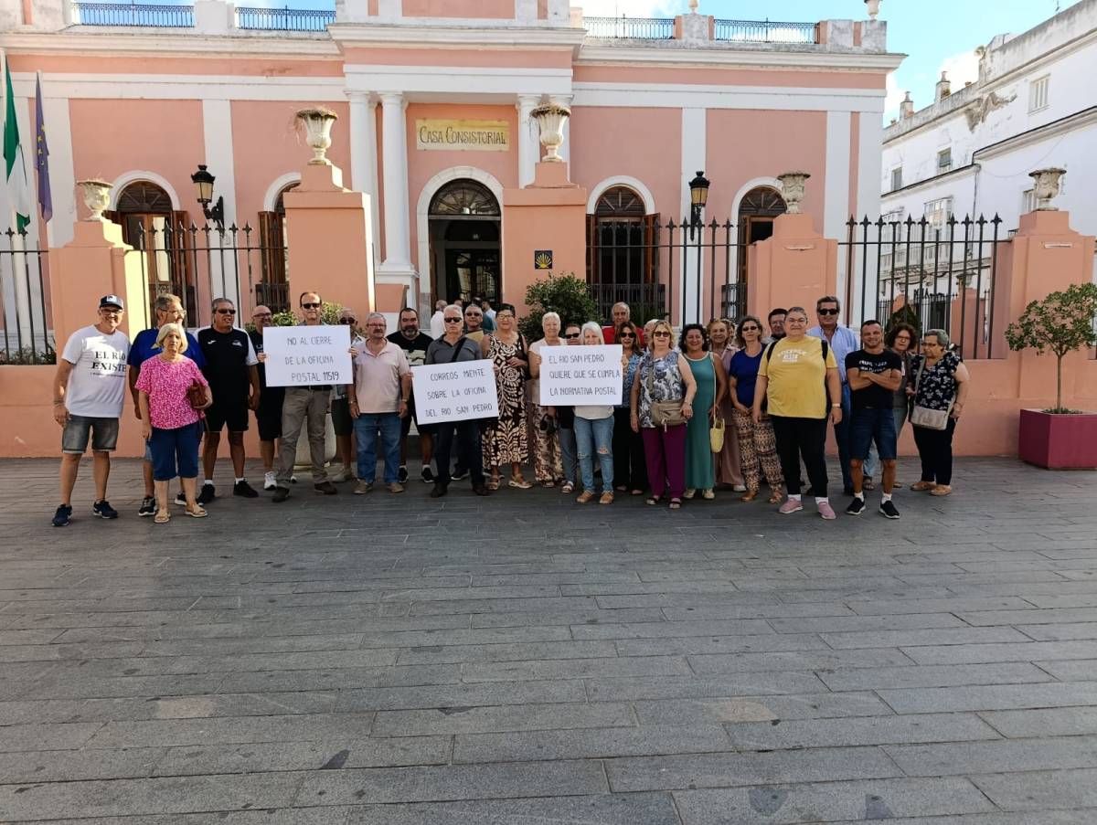 Apoyo unánime de Puerto Real a los vecinos de Río San Pedro para defender su oficina de Correos