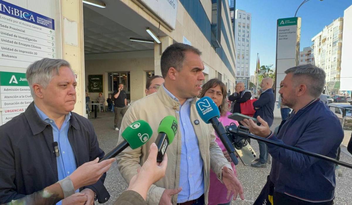 El PSOE exige a Moreno Bonilla que frene el cierre de camas en el Puerta del Mar y escuche a los sanitarios - El PSOE exige a Moreno Bonilla que frene el cierre de camas en el Puerta del Mar y escuche a los sanitarios