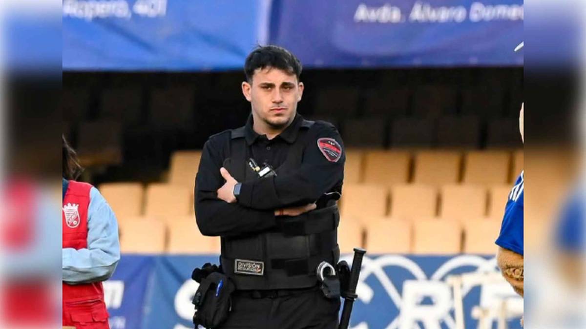 El Xerez CD felicita a David Heredia, el vigilante que dio la voz de alarma tras el tiroteo en el banco de Puerto Serrano