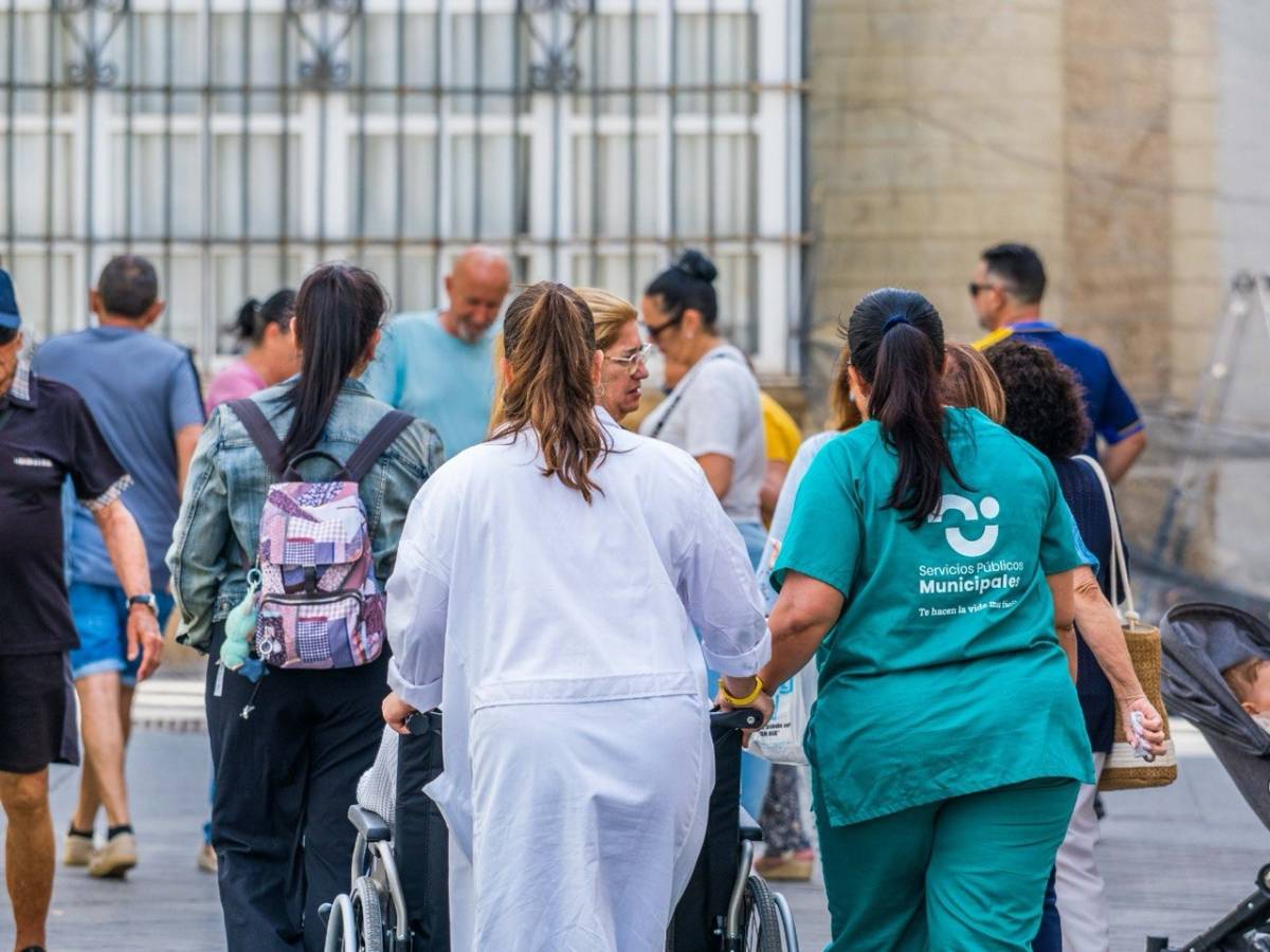 Mejoras para la plantilla de Ayuda a Domicilio de San Fernando: nueva oferta de empleo y una tercera paga extra