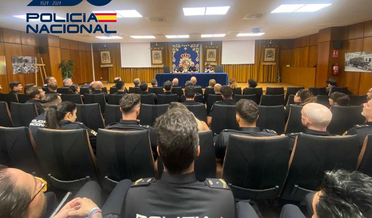 La Jefatura Superior de Andalucía Occidental da la bienvenida a 51 nuevos agentes en Sevilla - La Jefatura Superior de Andalucía Occidental da la bienvenida a 51 nuevos agentes en Sevilla