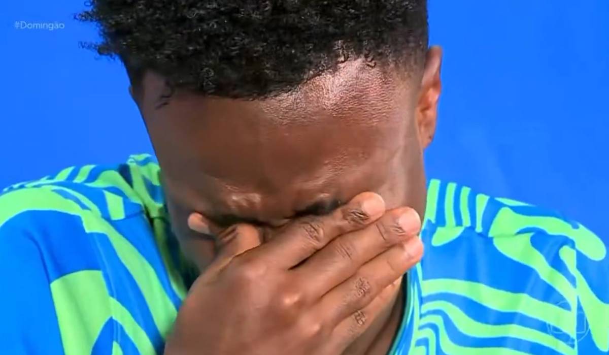 Vinícius rompe a llorar al recordar a su abuela Nilza. - Vinícius rompe a llorar al recordar a su abuela Nilza.