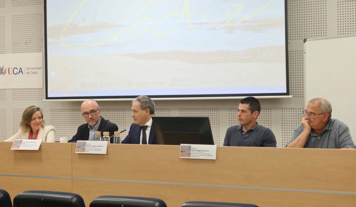 Caballero Bonald, Vandelvira y migraciones: la Universidad de Cádiz arranca sus cursos de verano con más de cien expertos