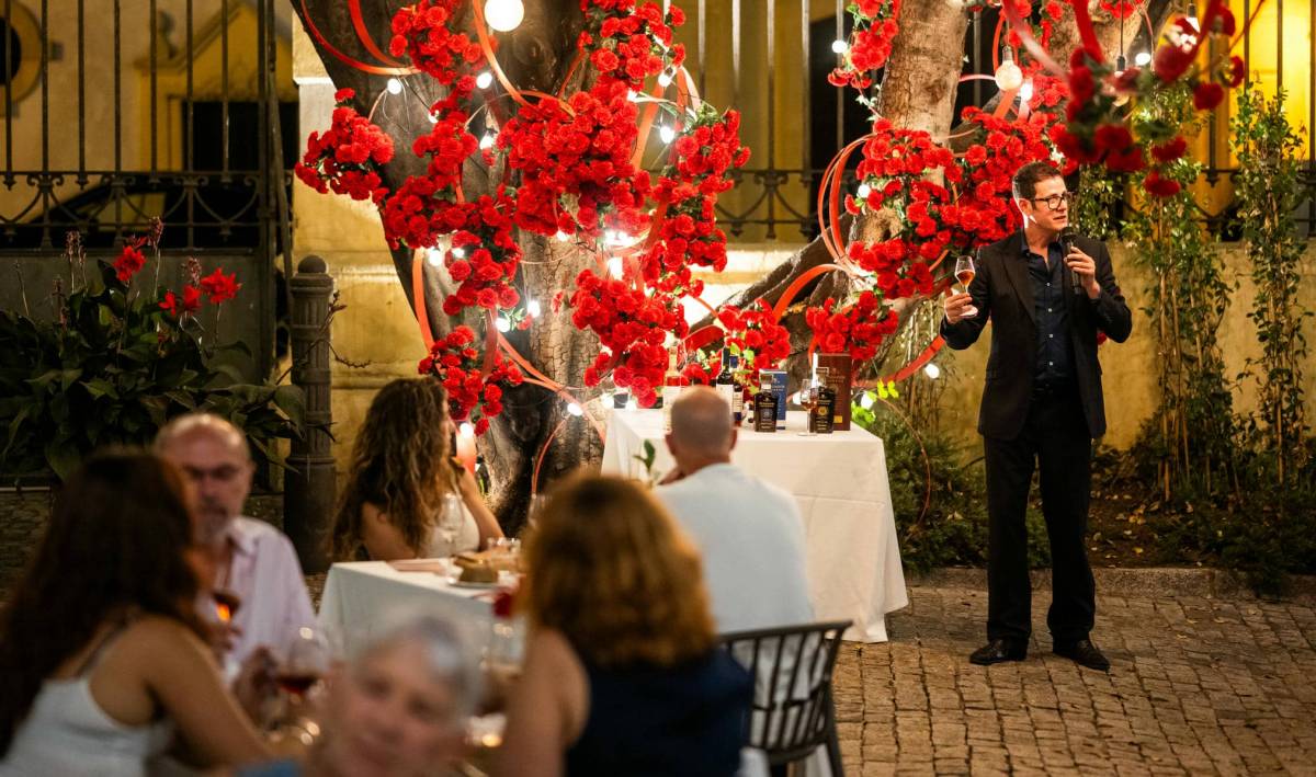 Casa Fundador abre sus patios al verano en Jerez con visitas nocturnas, cenas maridaje y música en directo - Casa Fundador abre sus patios al verano en Jerez con visitas nocturnas, cenas maridaje y música en directo