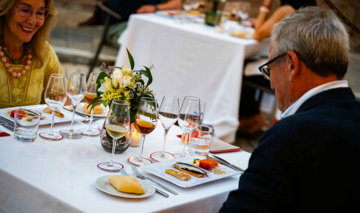 Casa Fundador abre sus patios al verano en Jerez con visitas nocturnas, cenas maridaje y música en directo - Casa Fundador abre sus patios al verano en Jerez con visitas nocturnas, cenas maridaje y música en directo
