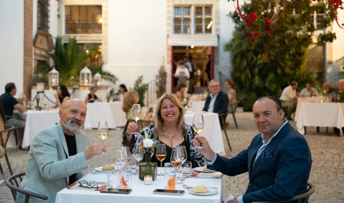 Casa Fundador abre sus patios al verano en Jerez con visitas nocturnas, cenas maridaje y música en directo - Casa Fundador abre sus patios al verano en Jerez con visitas nocturnas, cenas maridaje y música en directo