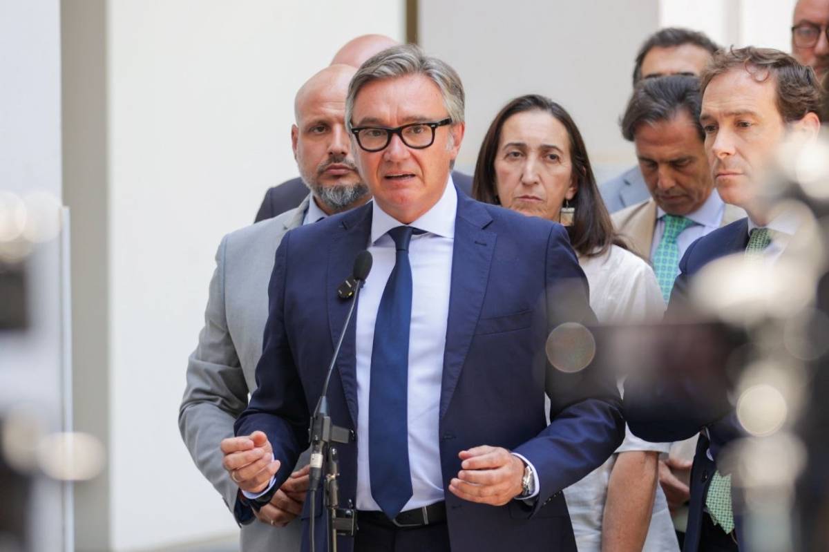El acuerdo PP-Vox recorta ayudas a sindicatos y organizaciones empresariales: Gavira dice que 