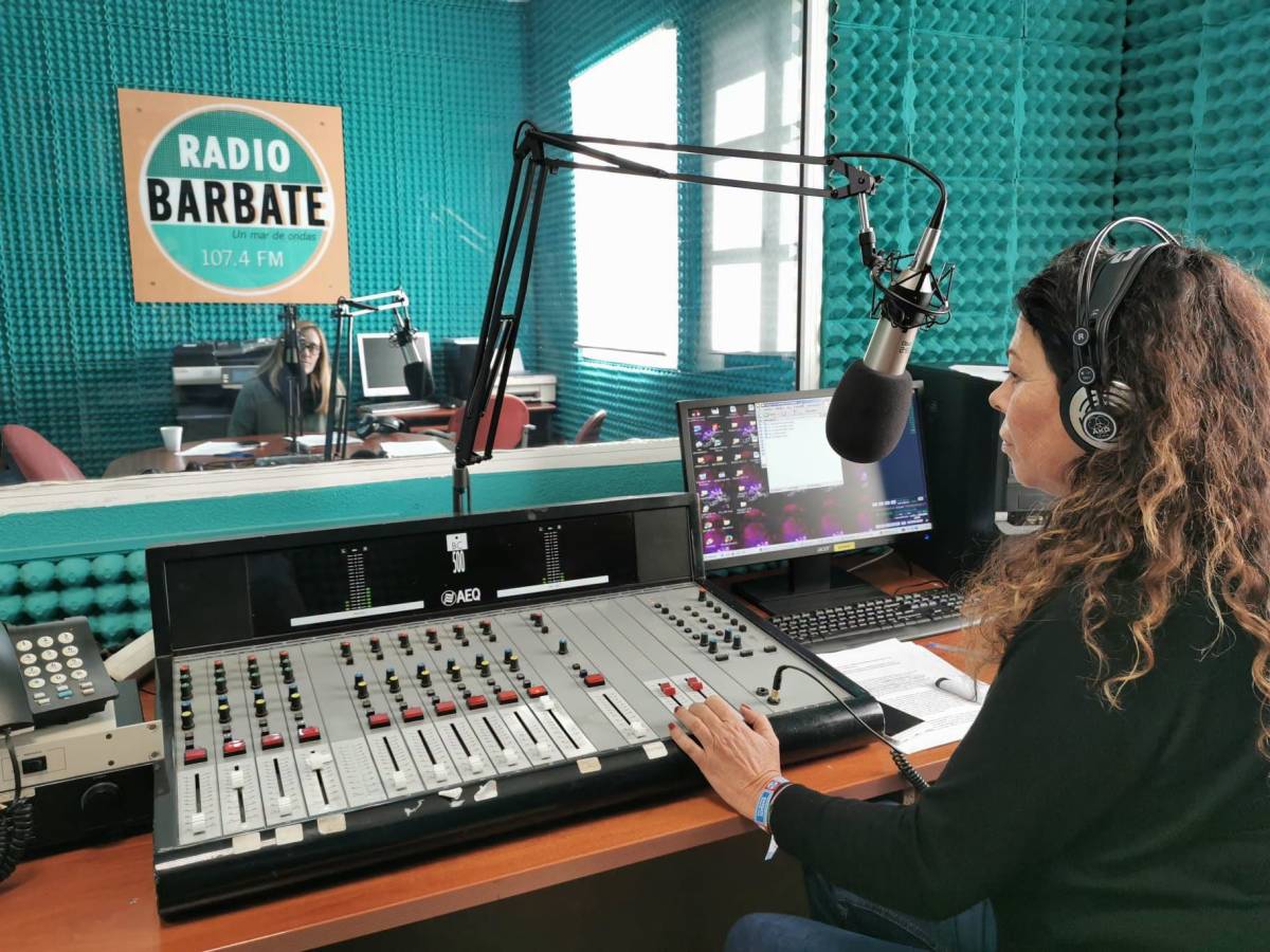 Barbate llora la muerte de Inmaculada Tomé, histórica voz de la emisora de radio municipal