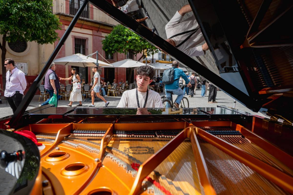 La surrealista decisión que indigna a los opositores de Música en Andalucía: tienen que llevar su propio piano a los exámenes