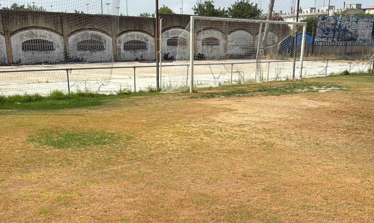 El PSOE denuncia abandono en Chapín y La Juventud y el Gobierno habla de “fotos manipuladas” - El PSOE denuncia abandono en Chapín y La Juventud y el Gobierno habla de “fotos manipuladas”