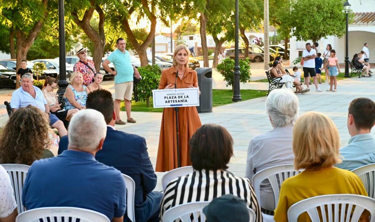 La Plaza de la Artesanía de El Torno renace tras cuatro décadas sin una reforma de envergadura - La Plaza de la Artesanía de El Torno renace tras cuatro décadas sin una reforma de envergadura