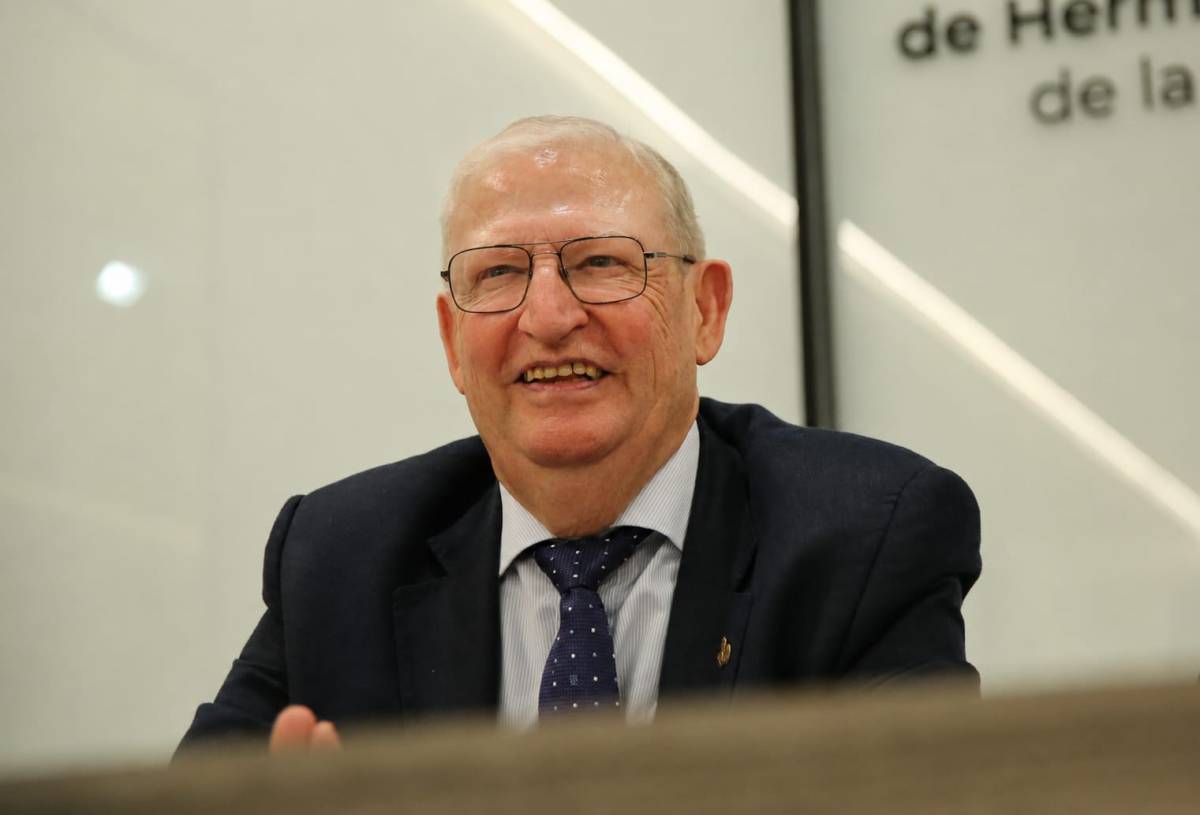 Francisco Vélez reivindica la gestión de sus ocho años al frente del Consejo de Hermandades de Sevilla en su carta de despedida
