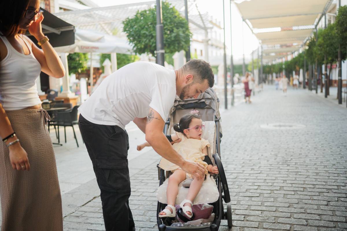 MARTINA NIÑA SINDROME DE RETT LOS PALACIOS