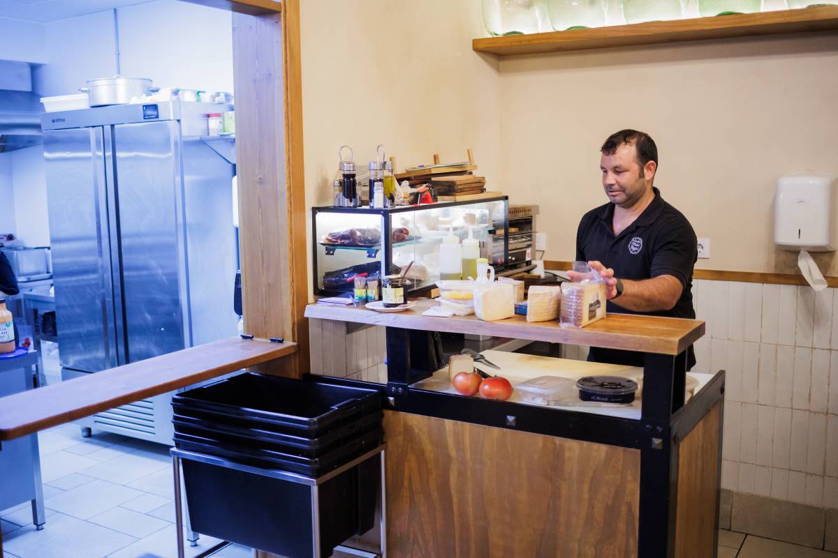 TABERNA PICO REJA LOS PALACIOS - MANU GARCÍA TABERNA PICO REJA LOS PALACIOS