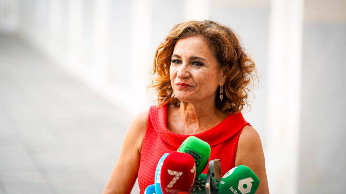 Montero reprocha a Moreno que no acoja a más menores migrantes: 