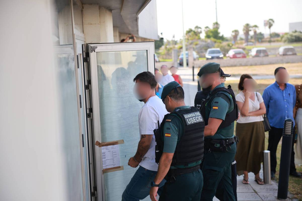 detenidos Juzgados El Puerto empresario Pascual Llopis blanqueo