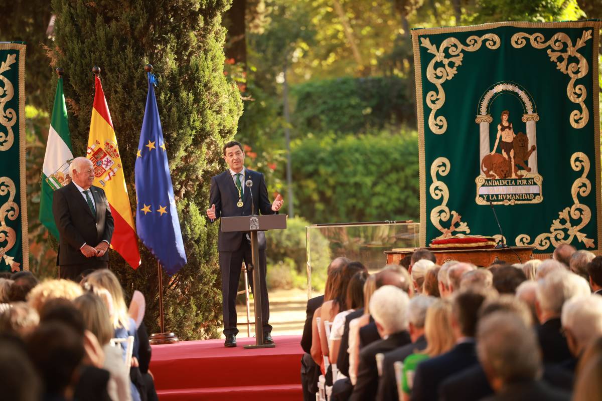 Juanma Moreno, en la toma de posesión este domingo. - JUAN CARLOS TORO