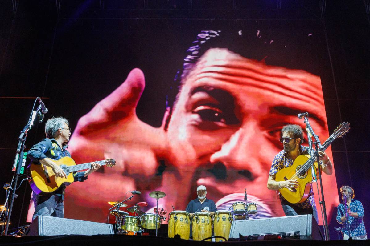 Las imágenes del concierto de Los Delinqüentes en Cádiz, en su gira del 25 aniversario 