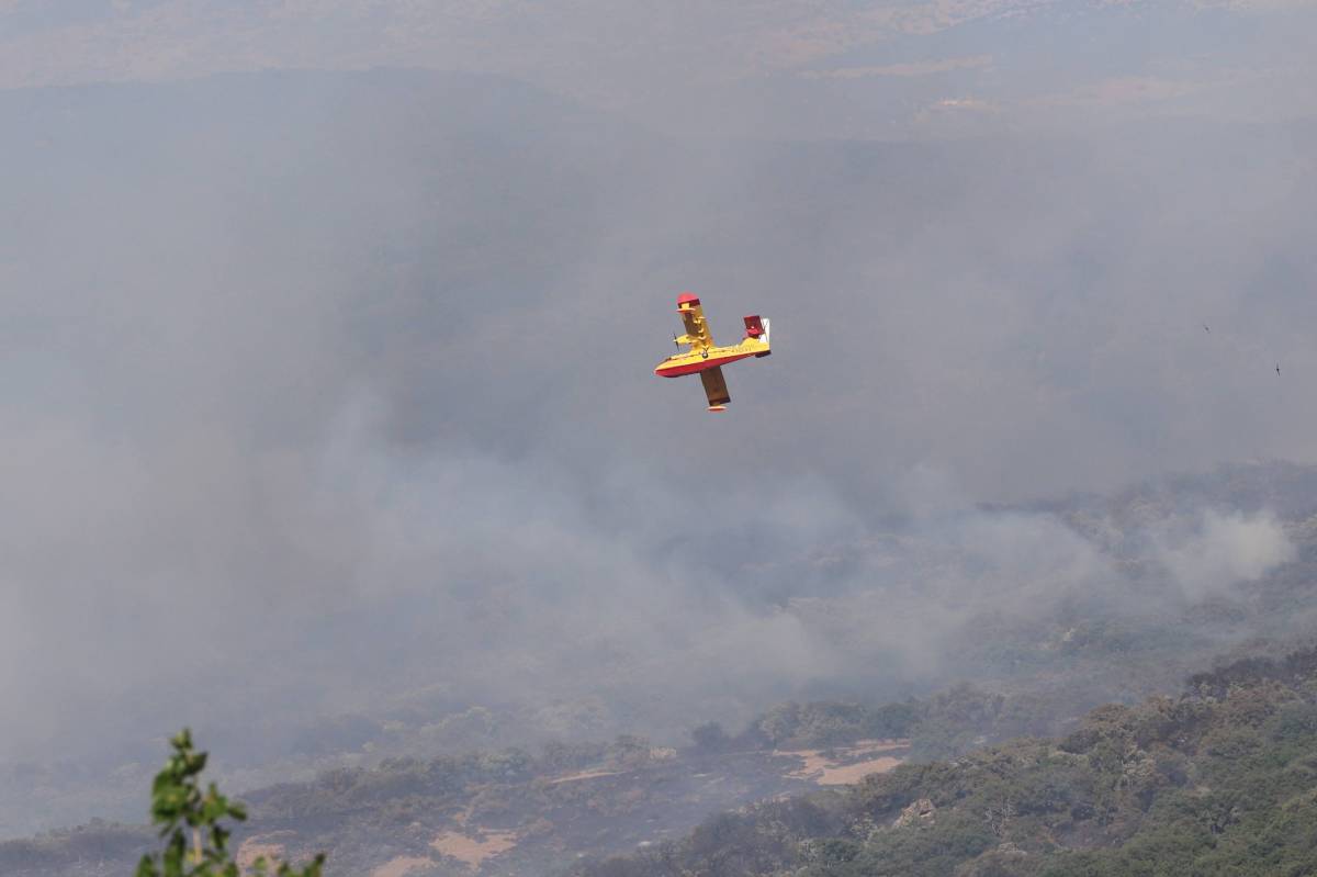 Grazalema, pendiente de un 'complejo' viento de Levante: más de 100 personas desalojados hasta el momento