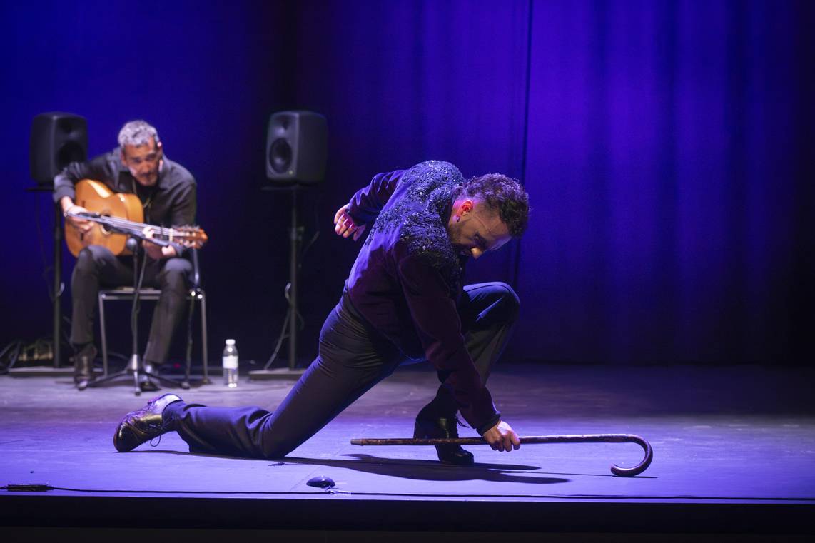 José Viñas, durante su actuación en La Línea Flamenca