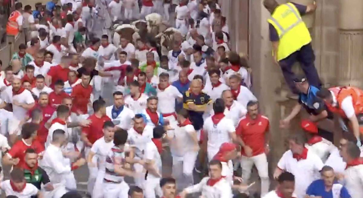 Herido un joven por asta de toro en el segundo encierro de San Fermín