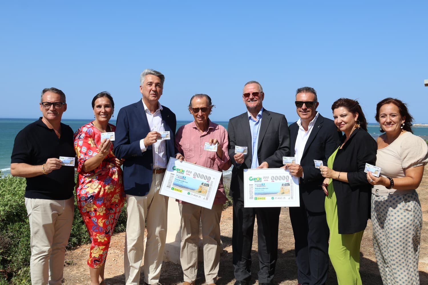 Presentación del cupón de la ONCE sobre La Barrosa. - 