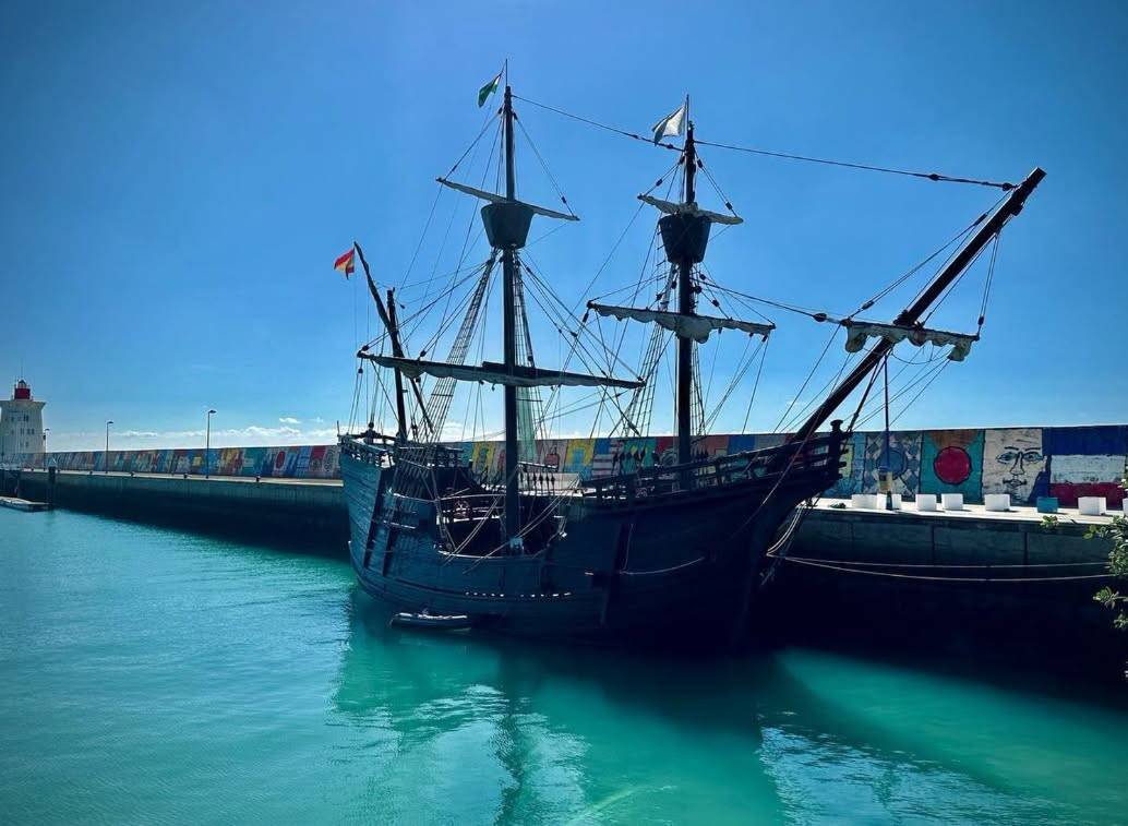 La Nao Victoria en Puerto Sherry.