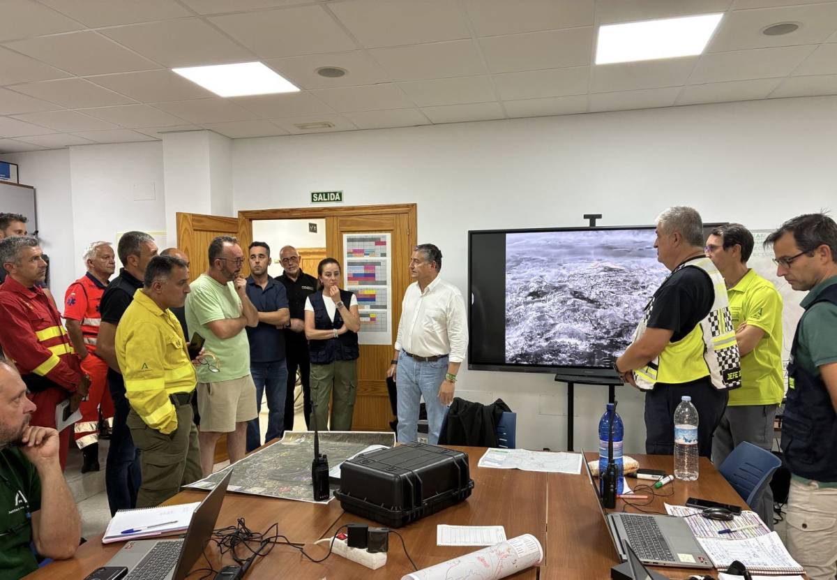 Un terreno complejo, la vegetación por las lluvias y la posible caída de un poste eléctrico: el cóctel que ha provocado la tragedia en Almería