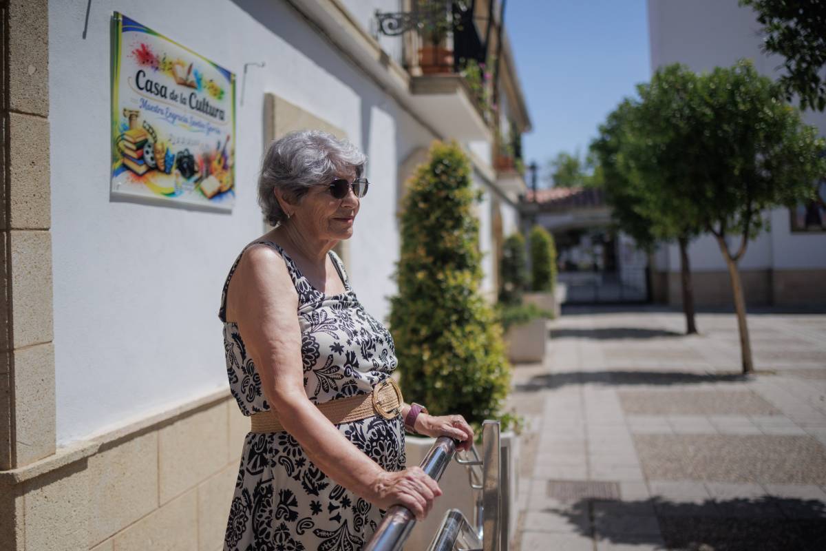 maestra Engracia Santos García Guadalcacin - MANU GARCIA maestra Engracia Santos García Guadalcacin