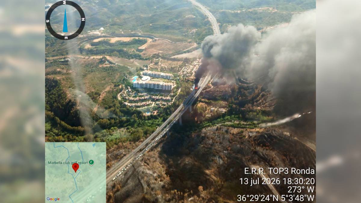 Dos muertos y cinco heridos graves tras salir ardiendo un camión en la AP-7 en Málaga, que permanece cortada al tráfico