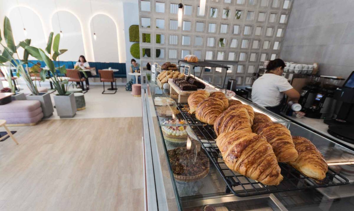 No, no cierra sus puertas: esta es la reconocida cafetería jerezana que hace un 'stop and go' este verano