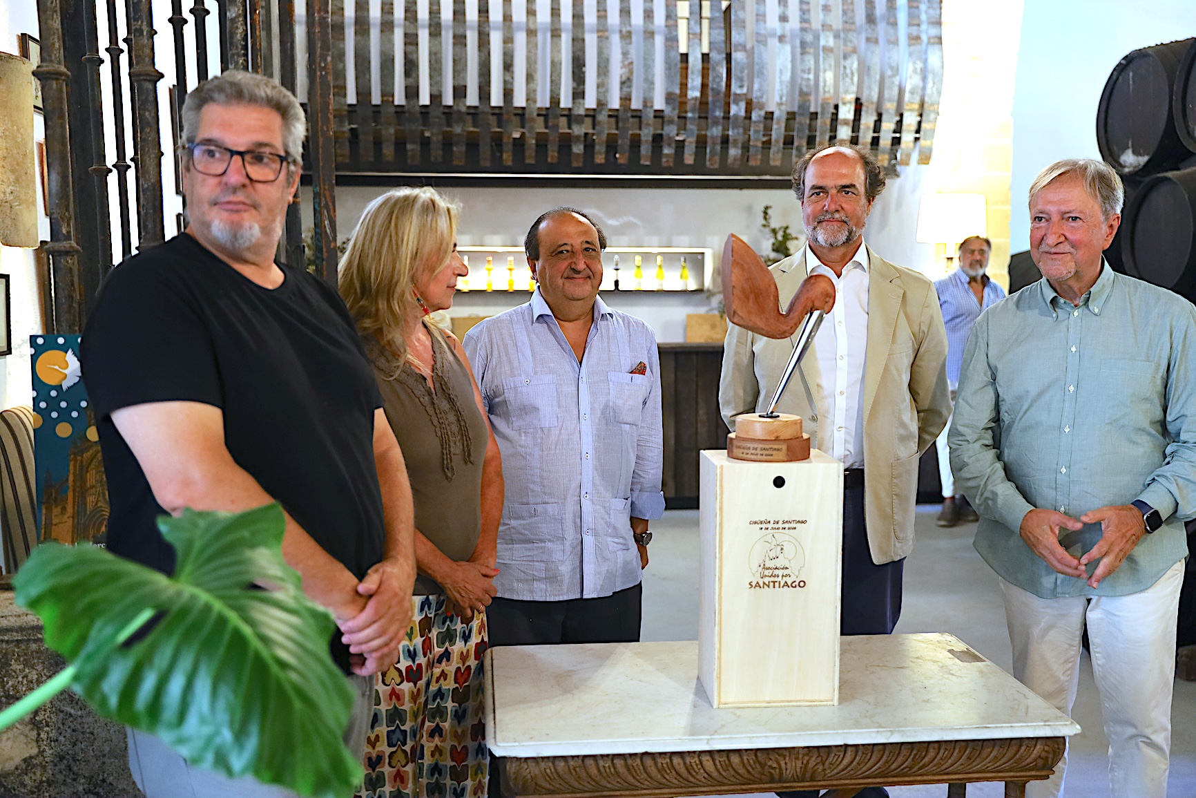 Paco Zurita asiste a la presentación de la II Velá de Santiago