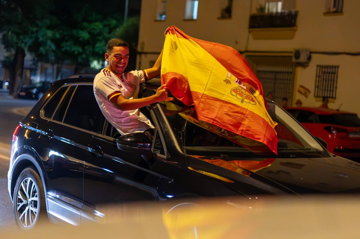 Cinco pantallas gigantes para ver la final del Mundial con gran ambiente en la provincia de Cádiz