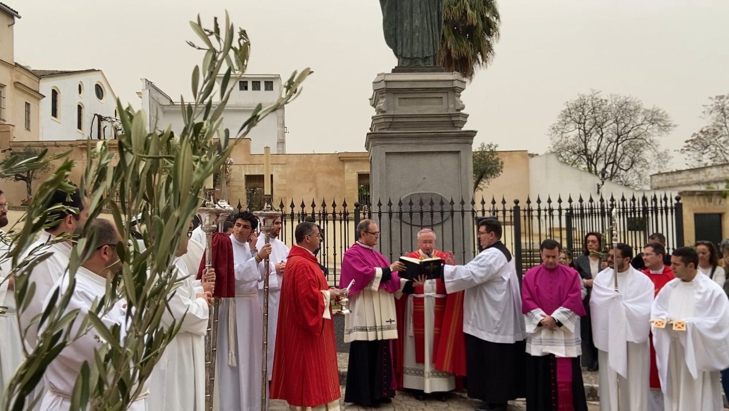 La Catedral de Jerez abre la Semana Santa con la solemne celebración del Domingo de Ramos
