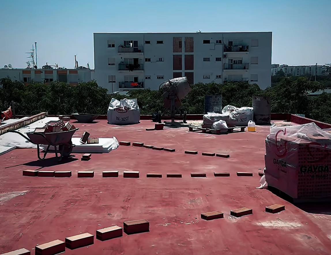 Obras en la cubierta del Ceper La Arboleda Perdida.