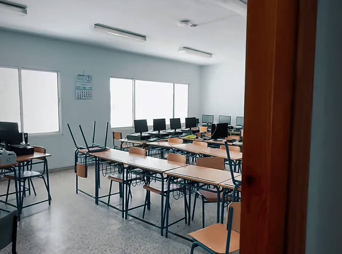 El colegio de adultos de El Puerto empezará el curso totalmente renovado: adiós a años de goteras y humedades