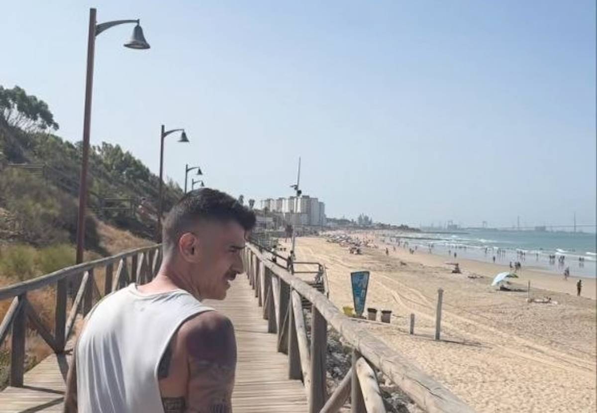Álvaro Benito, de Pignoise, elige esta conocida playa de El Puerto para desconectar este verano