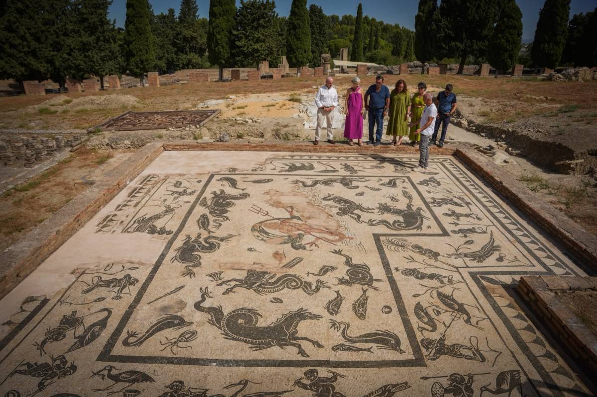 Dos impresionantes mosaicos de Itálica vuelven a brillar: su restauración ayuda a despejar incógnitas