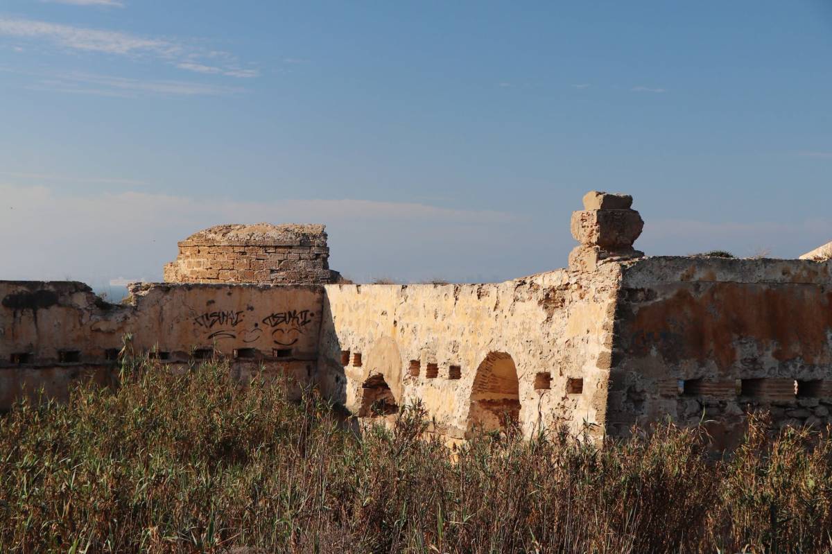 Primer avance para sacar de la lista roja del patrimonio al Fuerte de Santa Catalina en El Puerto