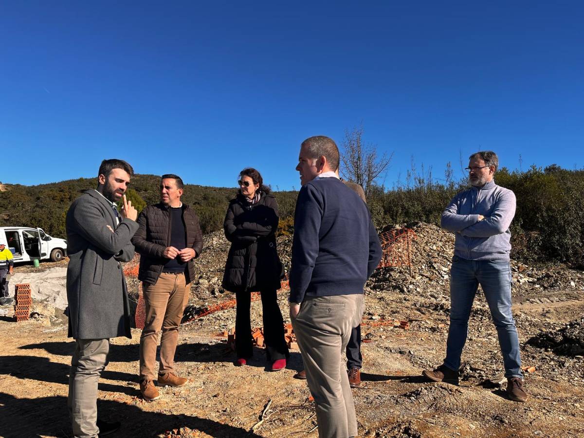 Más de 70 caminos rurales destrozados por las borrascas son reparados por la Diputación de Sevilla