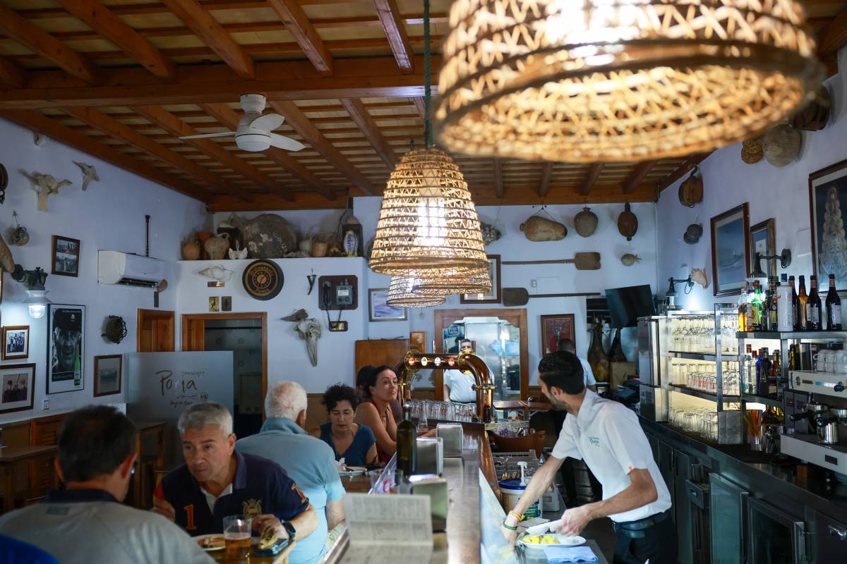 Restaurante Poma Bajo Guia - JUAN CARLOS TORO Restaurante Poma Bajo Guia