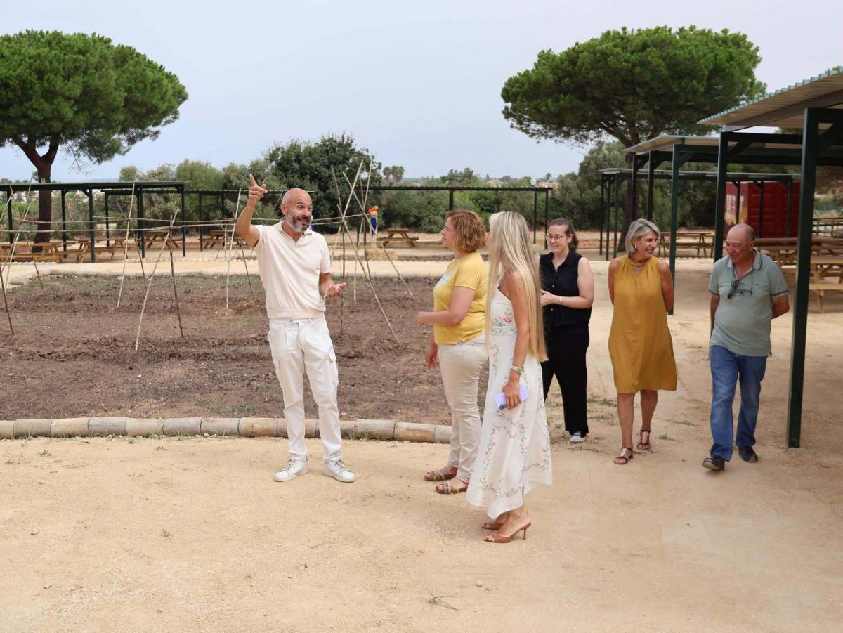 Chiclana recupera una granja escuela histórica: Rancho Novo reabre con huerto educativo, bosque mágico y talleres ambientales
