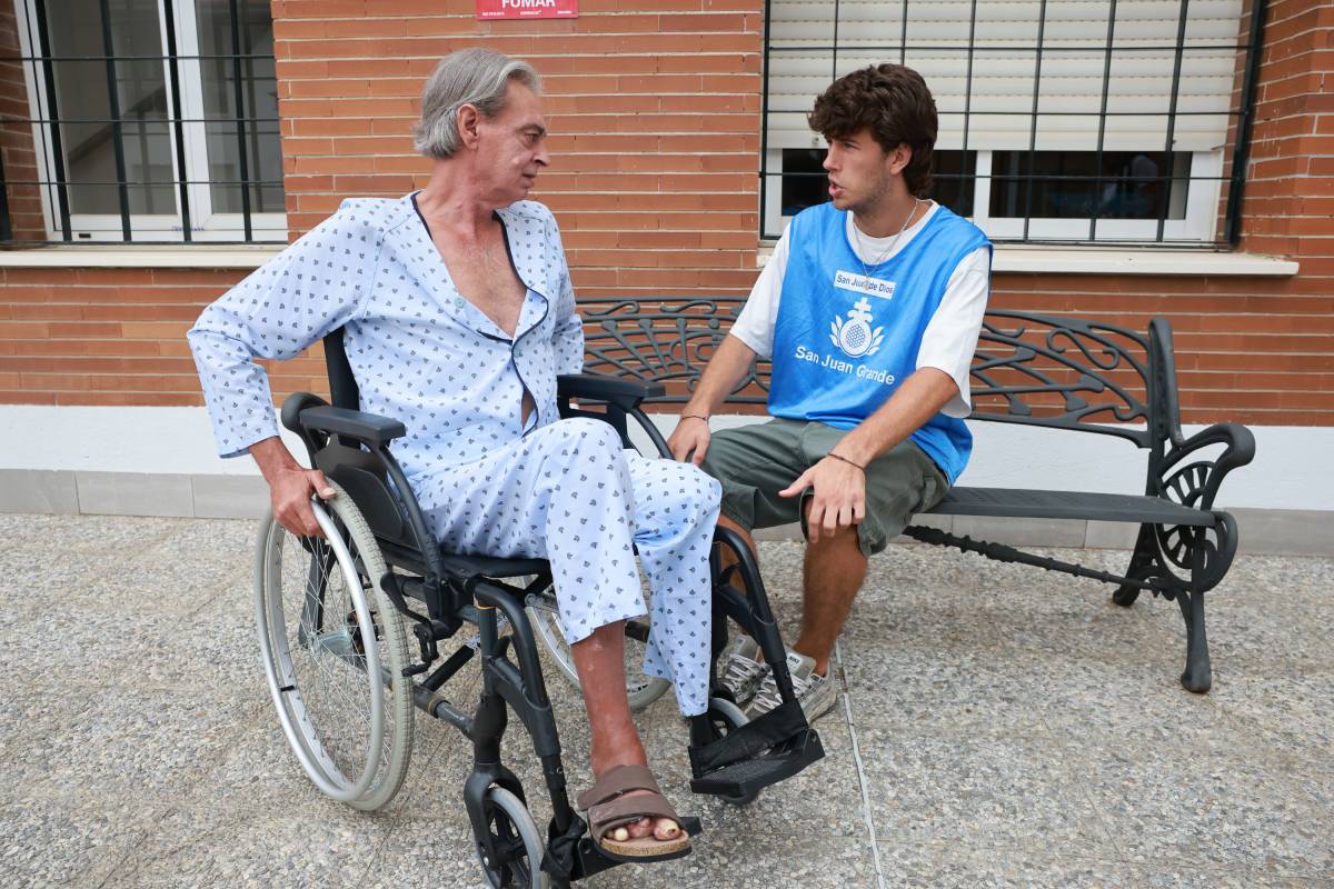 Jóvenes voluntarios Hospital San Juan Grande 