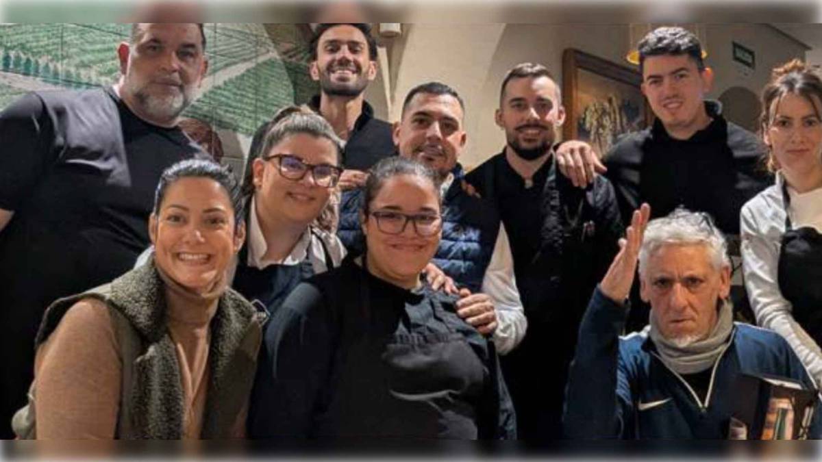 Pesar en el restaurante La Piedra de Jerez por la muerte de Tato, un trabajador muy querido