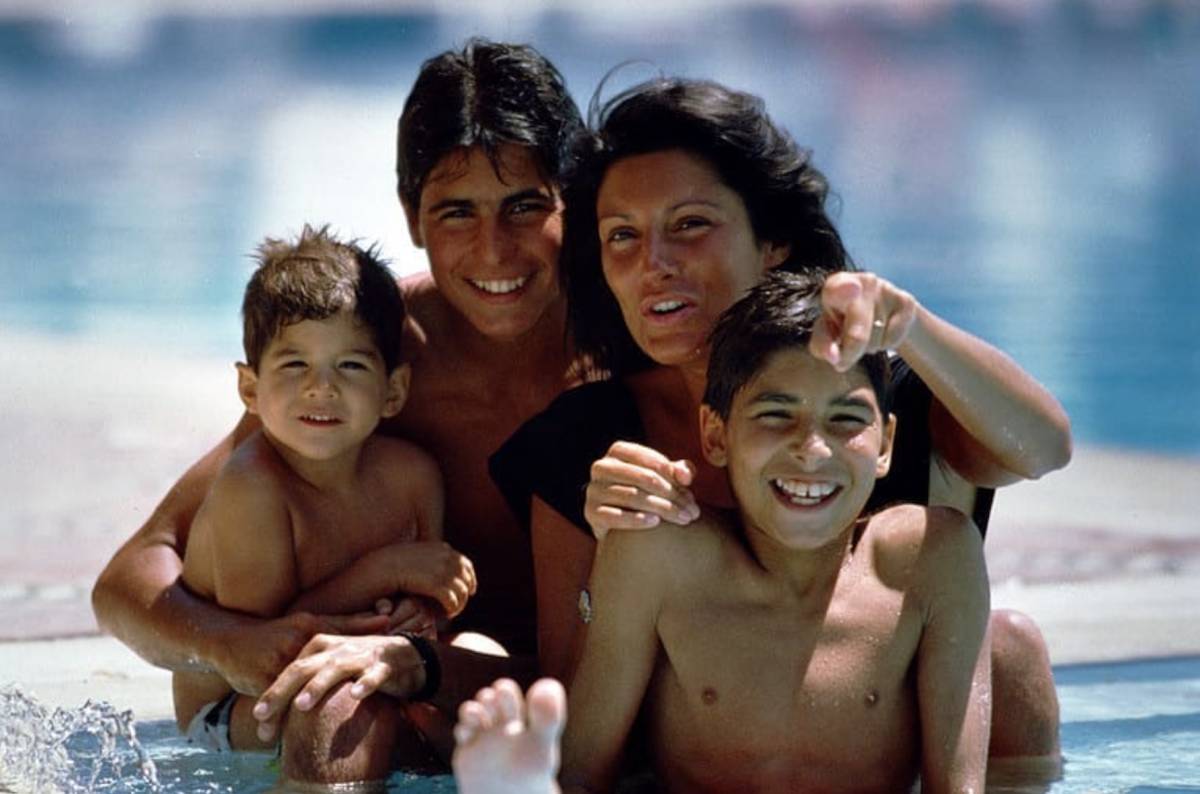 Carmina Ordoñez junto a sus hijos. - 
