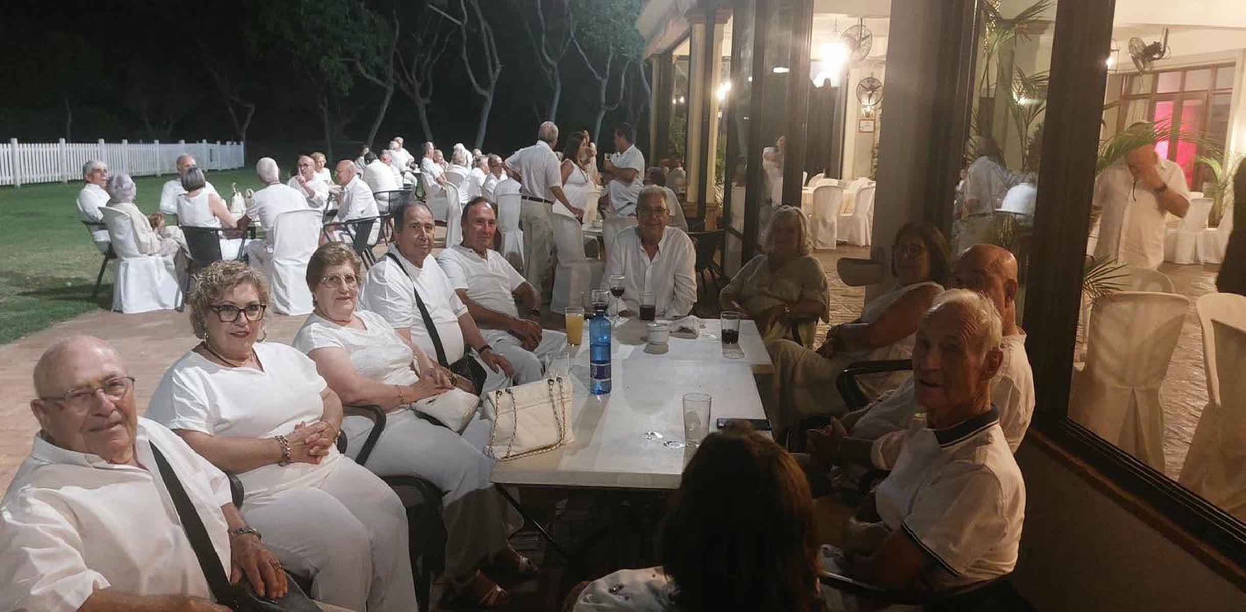 Otro momento de la fiesta ibicencia de los vecinos mayores de Guadalcacín.