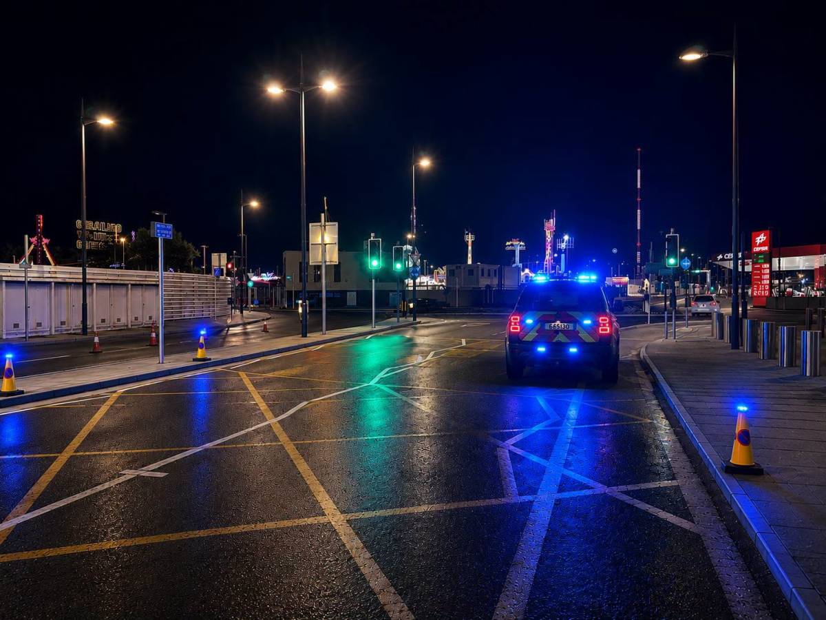 Detenidos un joven y una menor en Gibraltar tras agredir a cinco policías durante un altercado 